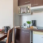 Appart'city Confort Toulouse Aeroport Aparthotel 3*